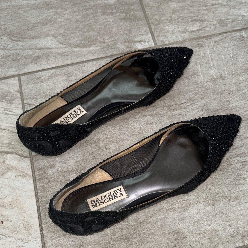 Size 6- Badgley Mischka GiGi Black Satin Flat - Picture 8 of 11